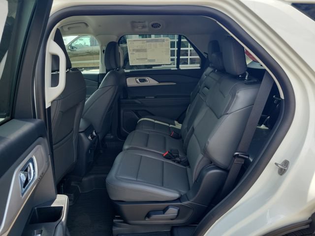 New 2026 Ford Explorer Active w/ Active Comfort Package AWD/4WD image 13