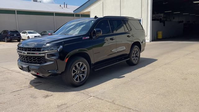 Used 2021 Chevrolet Tahoe Z71 w/ Luxury Package AWD/4WD image 4