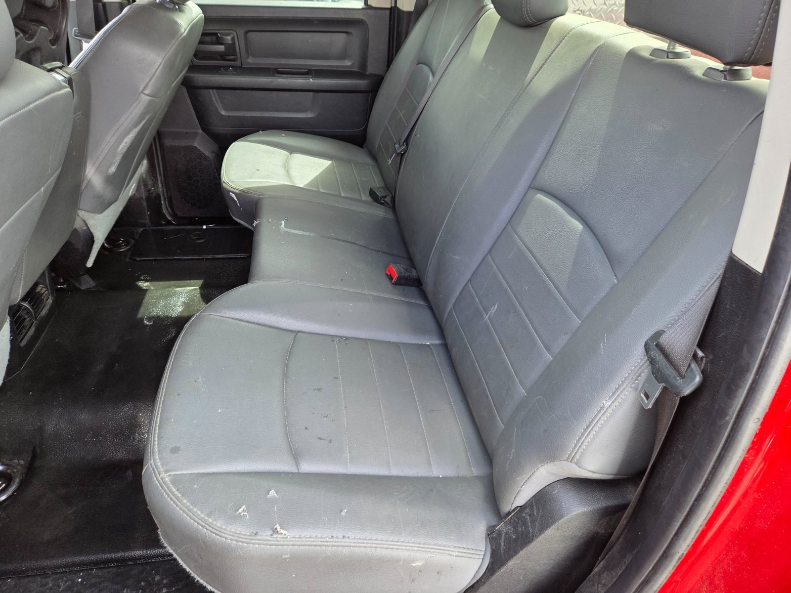 Used 2019 RAM 1500 Tradesman w/ Chrome Appearance Group RWD image 8