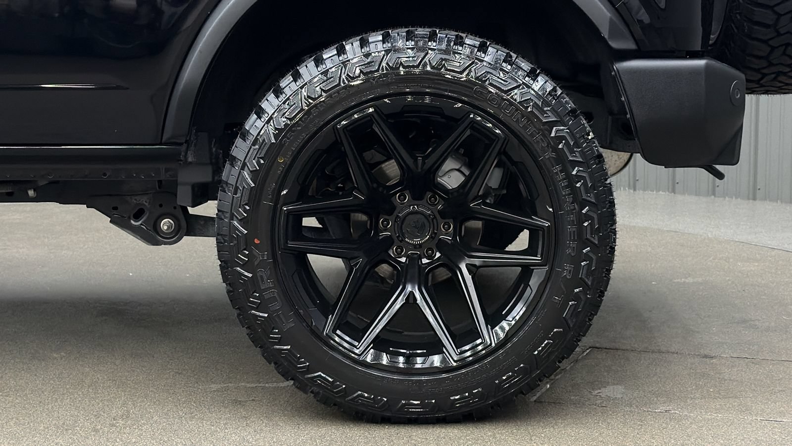 Used 2024 Ford Bronco Wildtrak AWD/4WD image 12