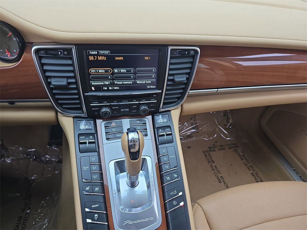 Used 2011 Porsche Panamera 4 image 23