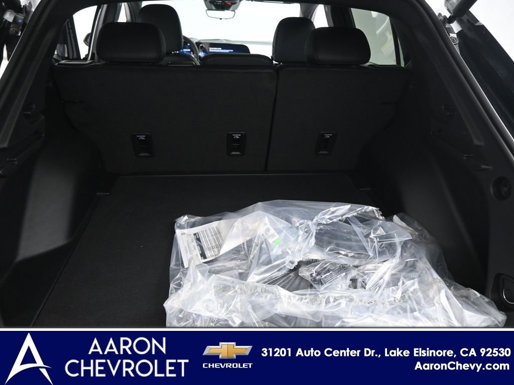 New 2025 Chevrolet Equinox EV LT w/ Convenience Package II AWD/4WD image 21