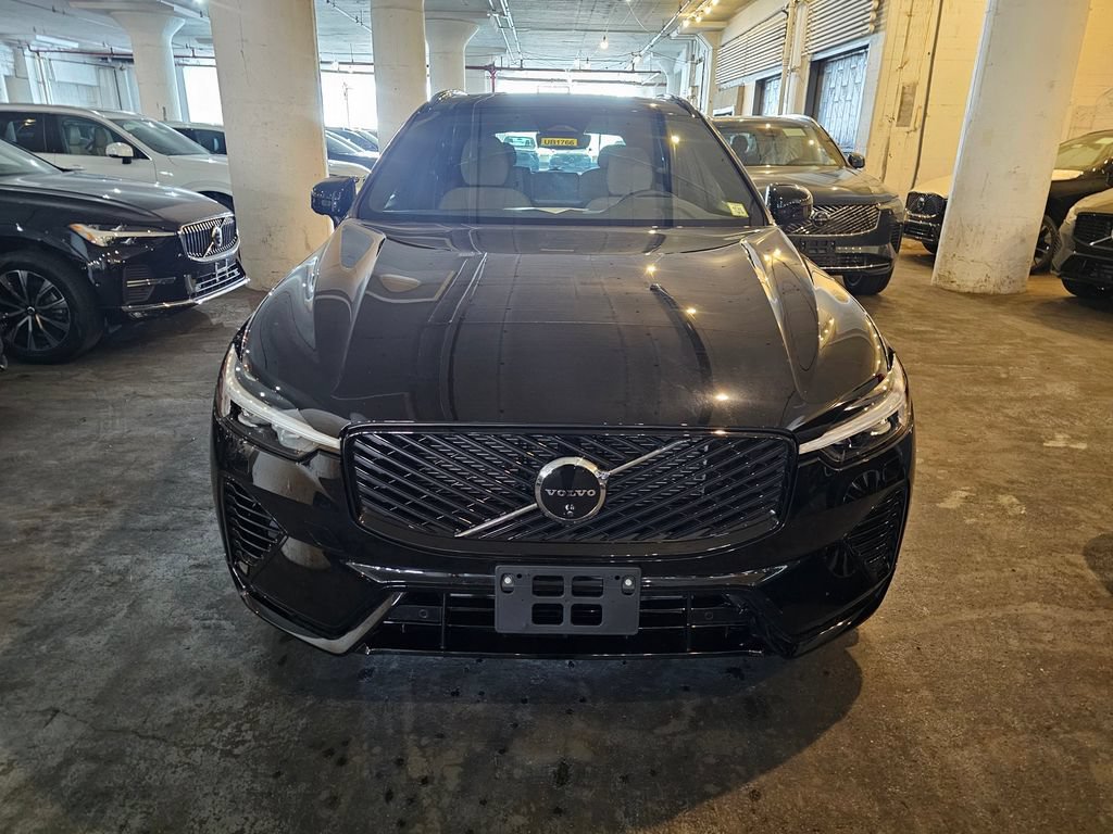 Certified 2026 Volvo XC60 T8 Plus w/ Protection Package Premier AWD/4WD image 7