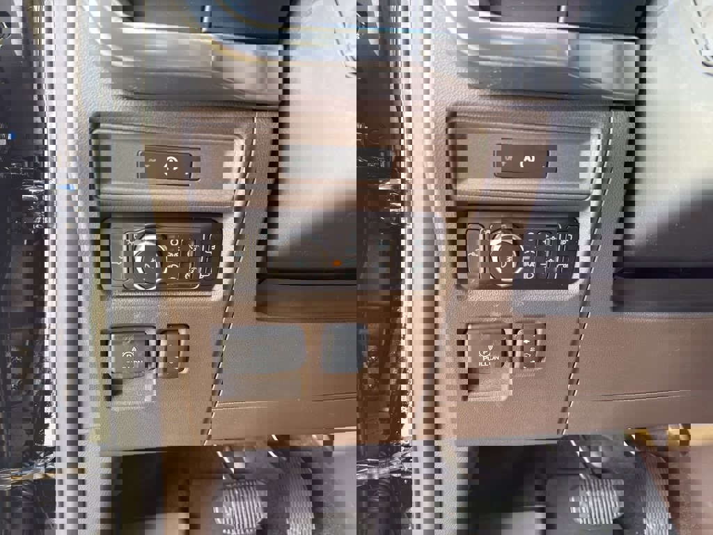 New 2025 Ford F150 King Ranch w/ FX4 Off-Road Package image 16