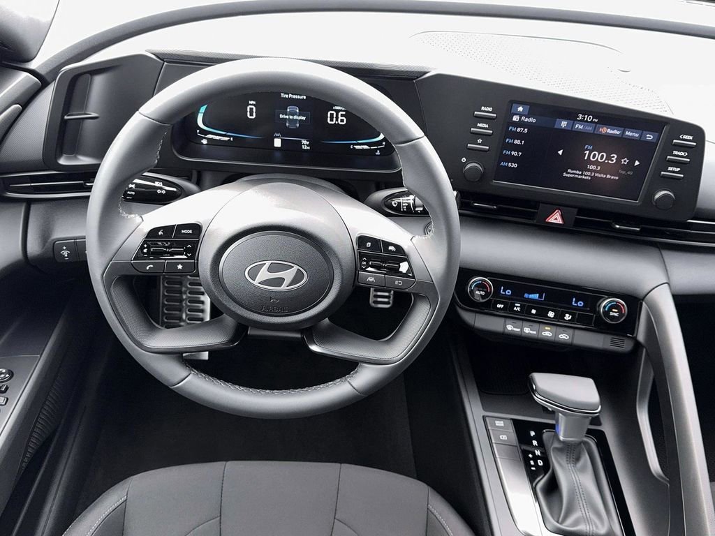 New 2026 Hyundai Elantra Sport w/ Cargo Package image 17