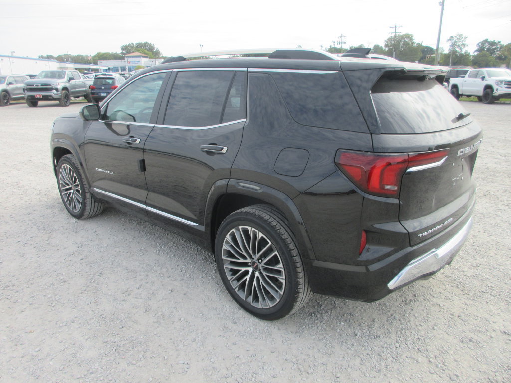 New 2027 GMC Terrain Denali w/ LPO, Black Badging Package AWD/4WD image 6