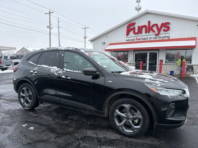 Used 2025 Ford Escape ST-Line image 1
