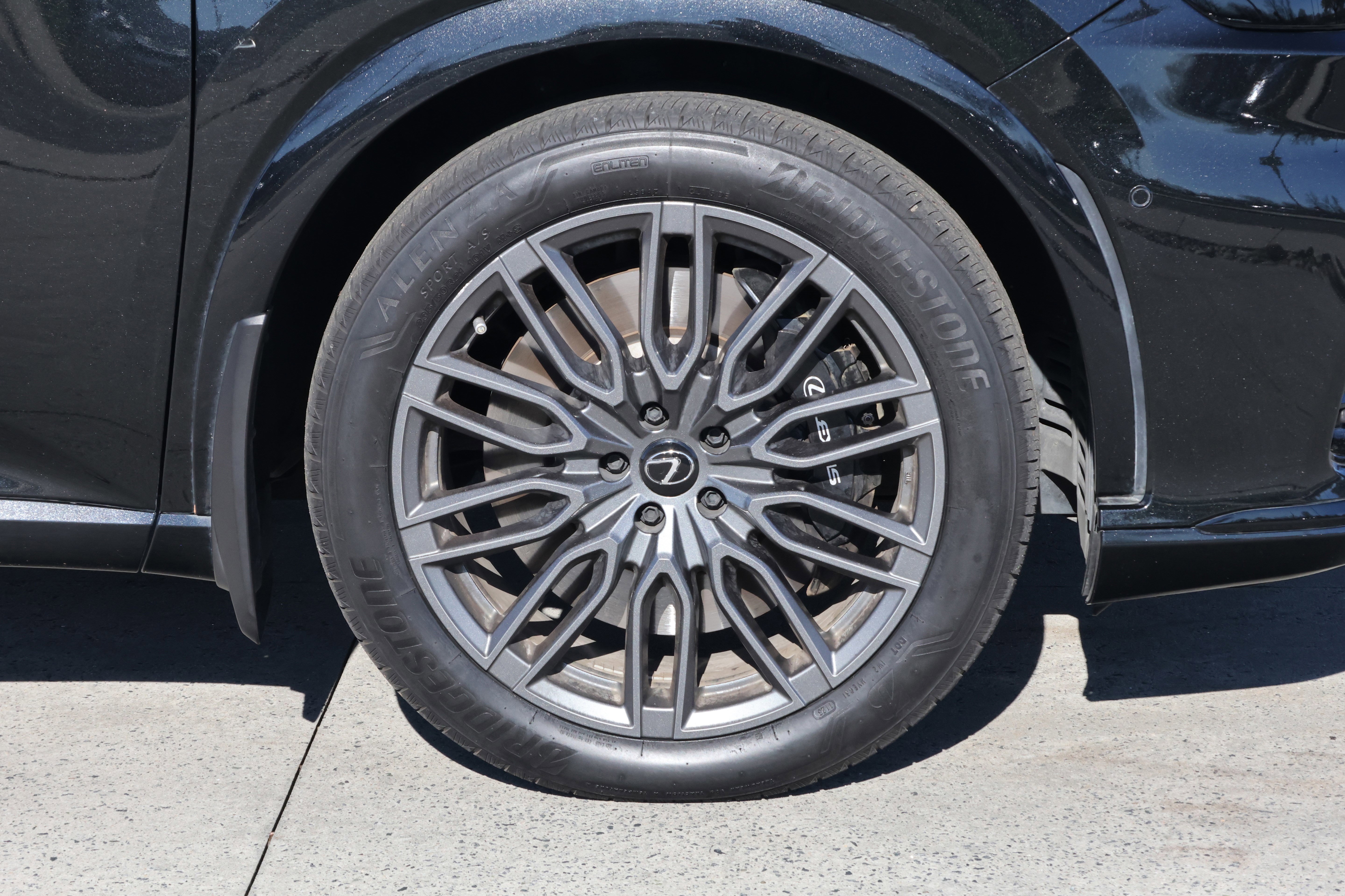 Used 2023 Lexus RX 500h F Sport w/ Cold Area Package image 11