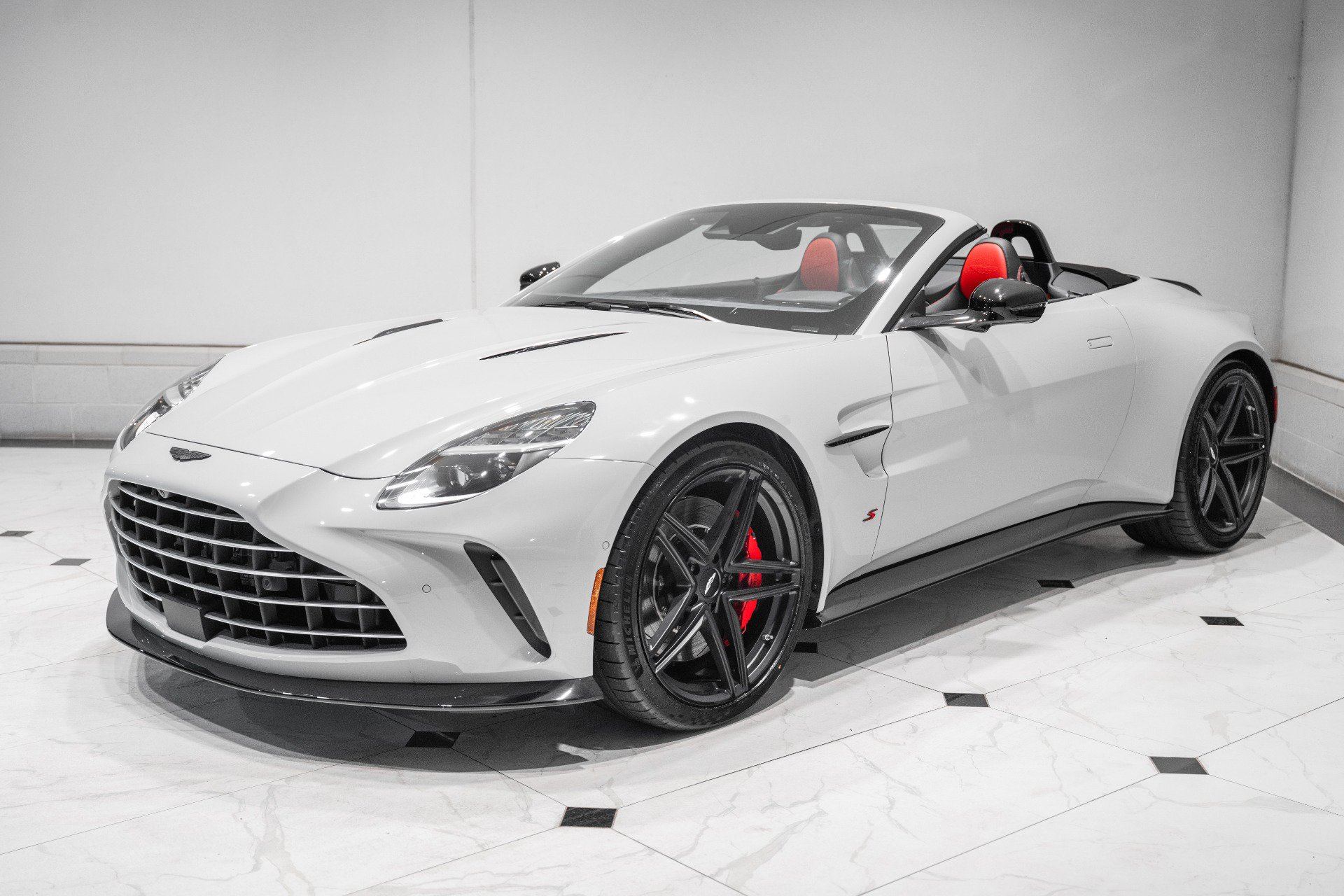 New 2026 Aston Martin V8 Vantage S RWD image 38