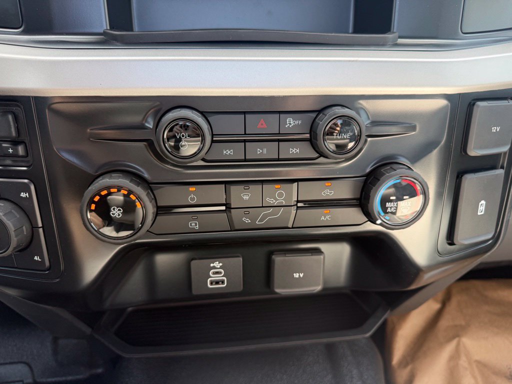 New 2026 Ford F550 4x4 Regular Cab Super Duty image 22