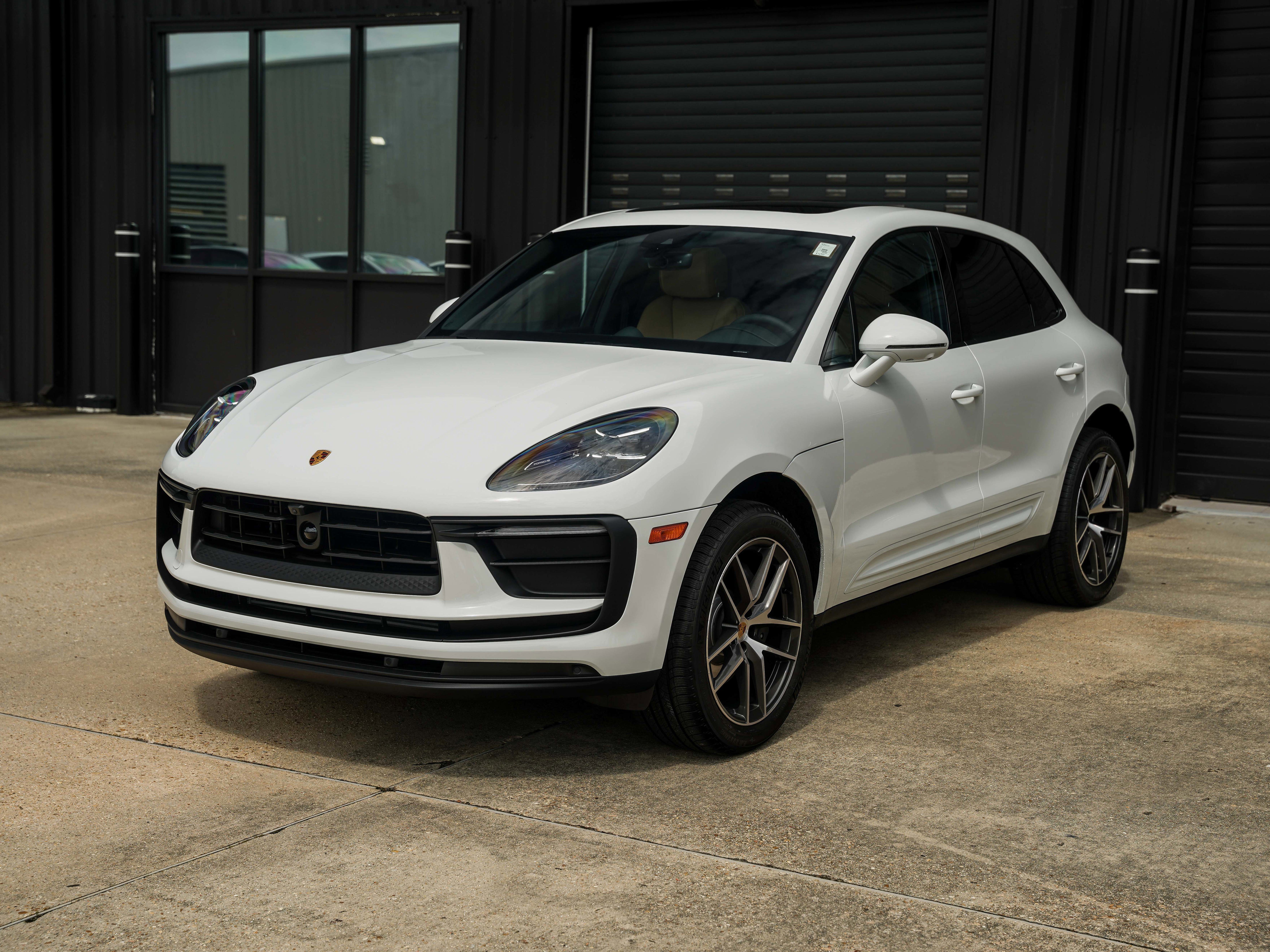 New 2026 Porsche Macan image 8