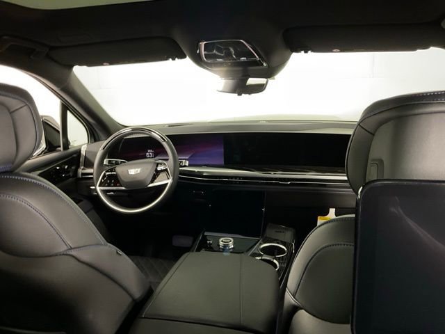 New 2025 Cadillac Escalade IQ Luxury 1 w/ Smart Trailering package image 16