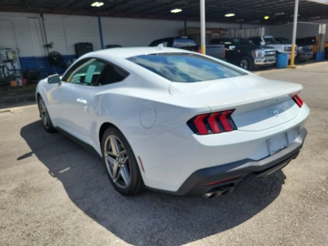 New 2026 Ford Mustang Coupe RWD image 3