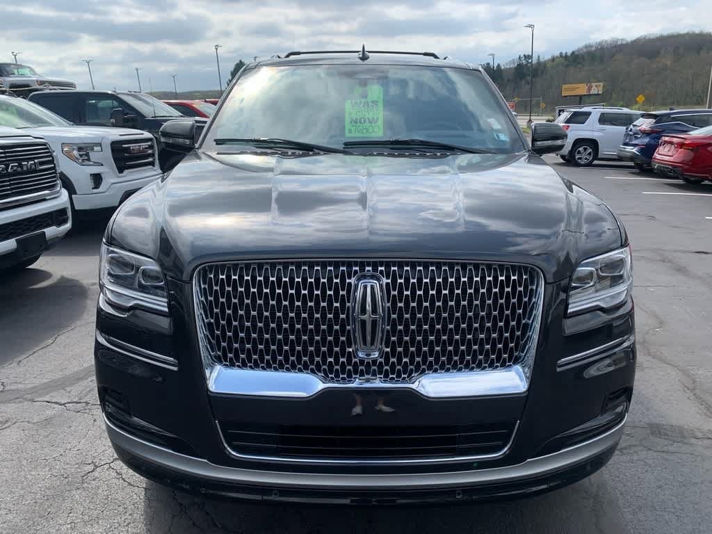 Used 2024 Lincoln Navigator Reserve AWD/4WD image 7