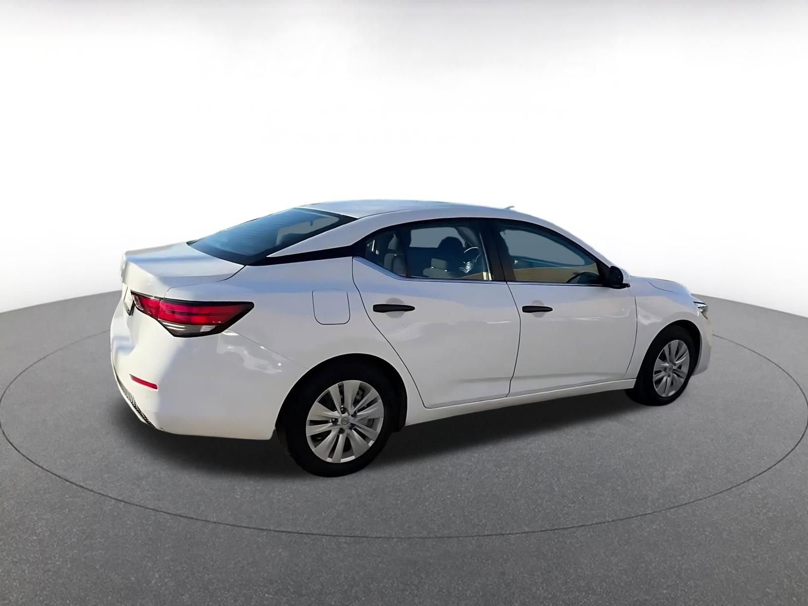 Used 2025 Nissan Sentra S image 14