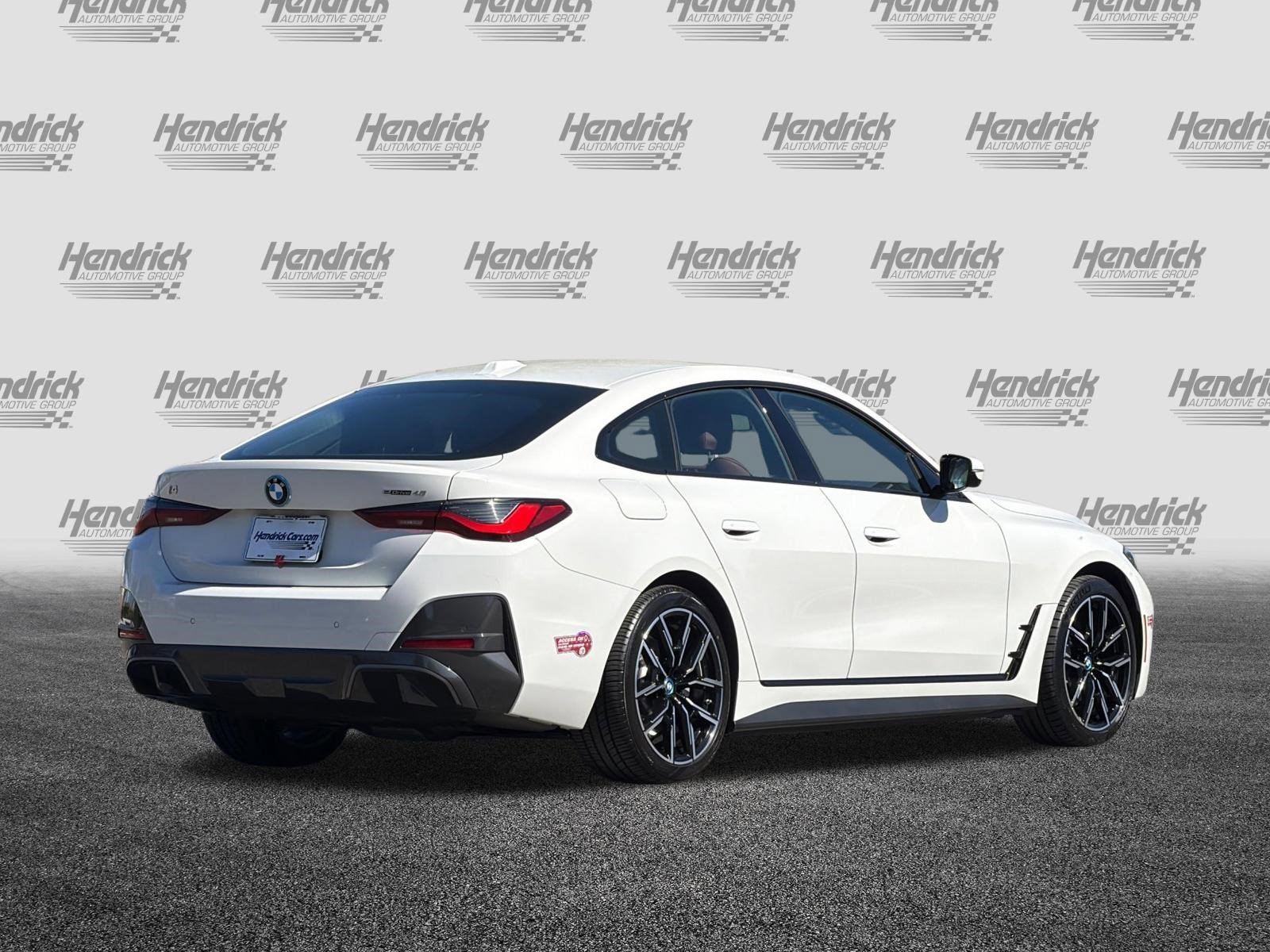 Used 2024 BMW i4 eDrive40 w/ M Sport Package image 5