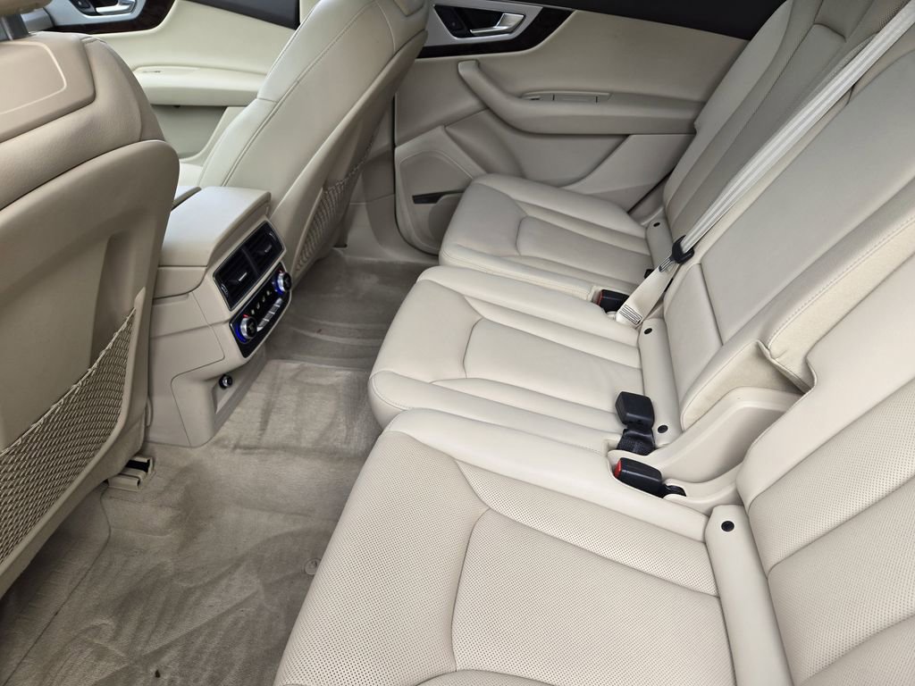 Used 2019 Audi Q7 2.0T Premium Plus w/ Premium Plus Package image 38