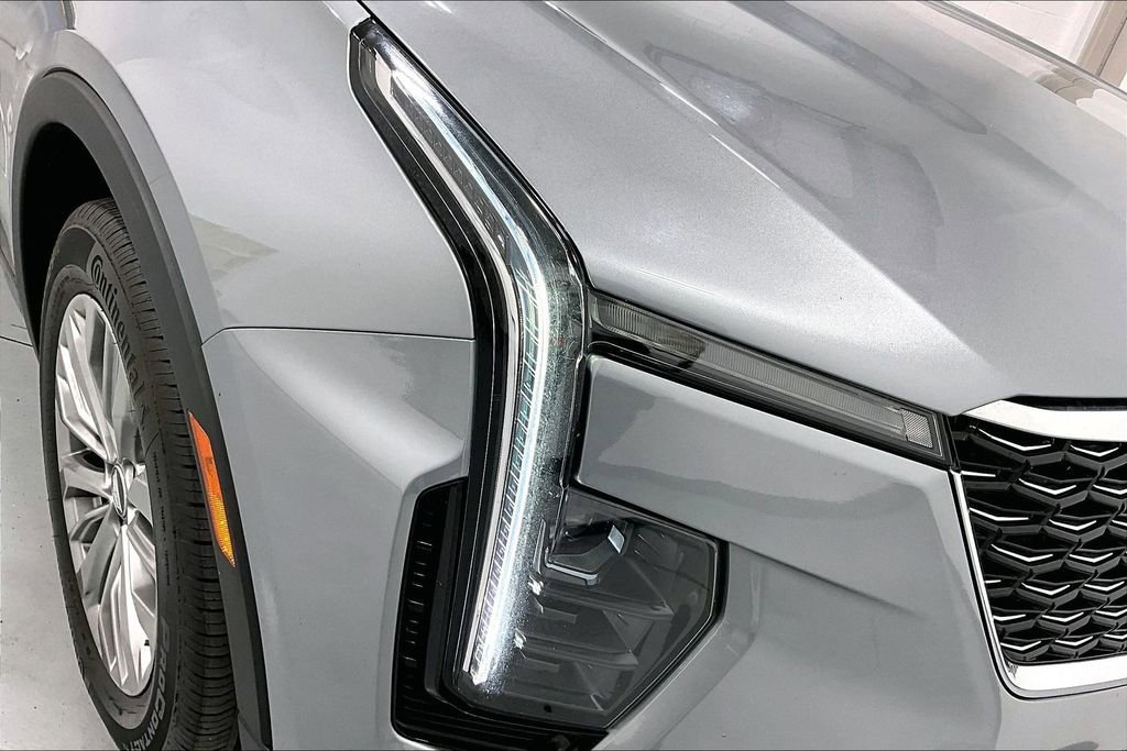Used 2024 Cadillac XT4 Premium Luxury AWD/4WD image 35