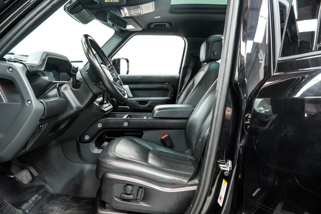 Used 2022 Land Rover Defender 110 X-Dynamic HSE AWD/4WD image 16