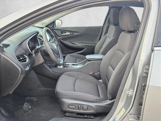 Used 2023 Chevrolet Malibu LT image 16