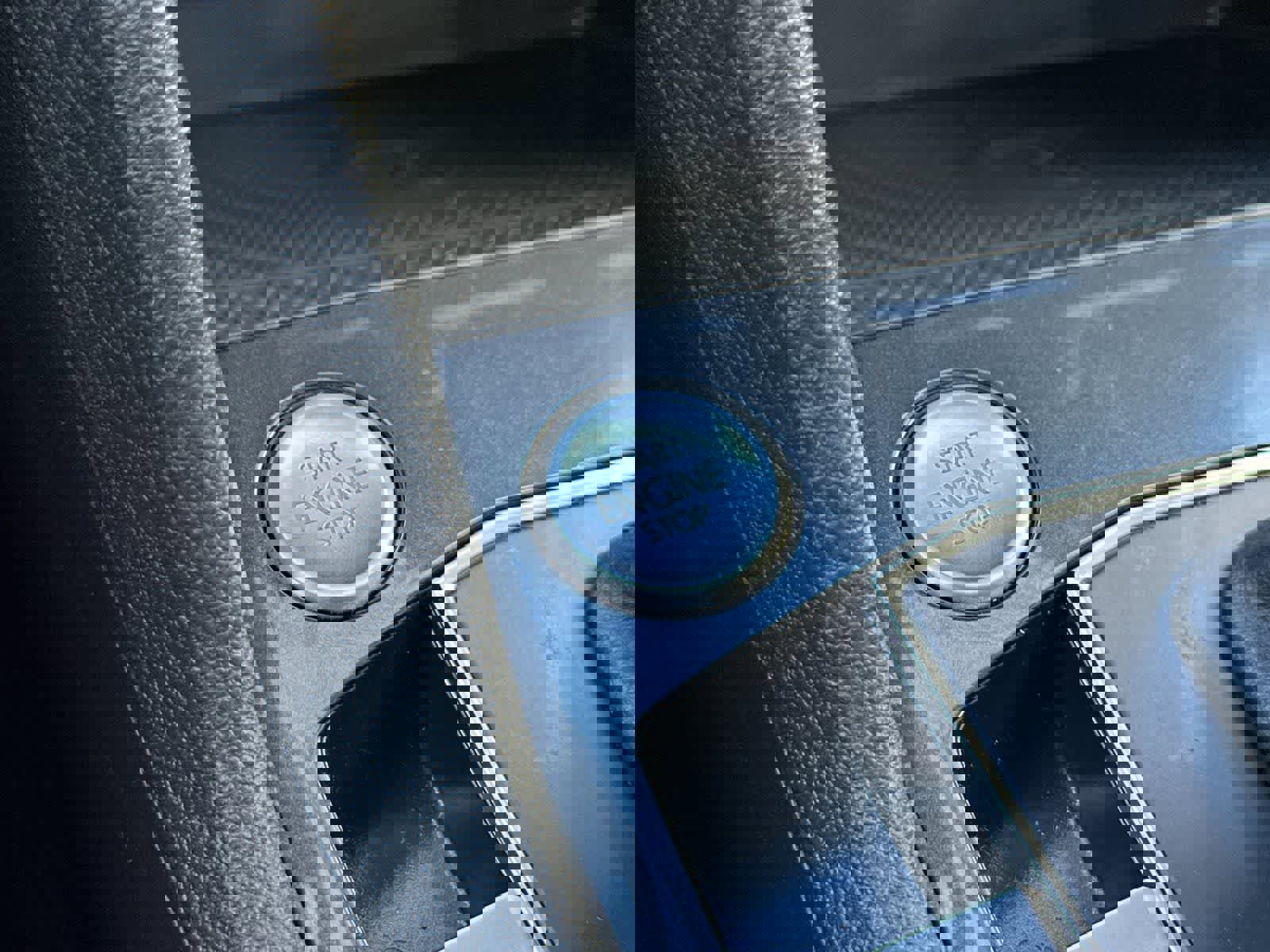 Used 2020 Volkswagen Tiguan SE w/ Panoramic Sunroof Package image 23