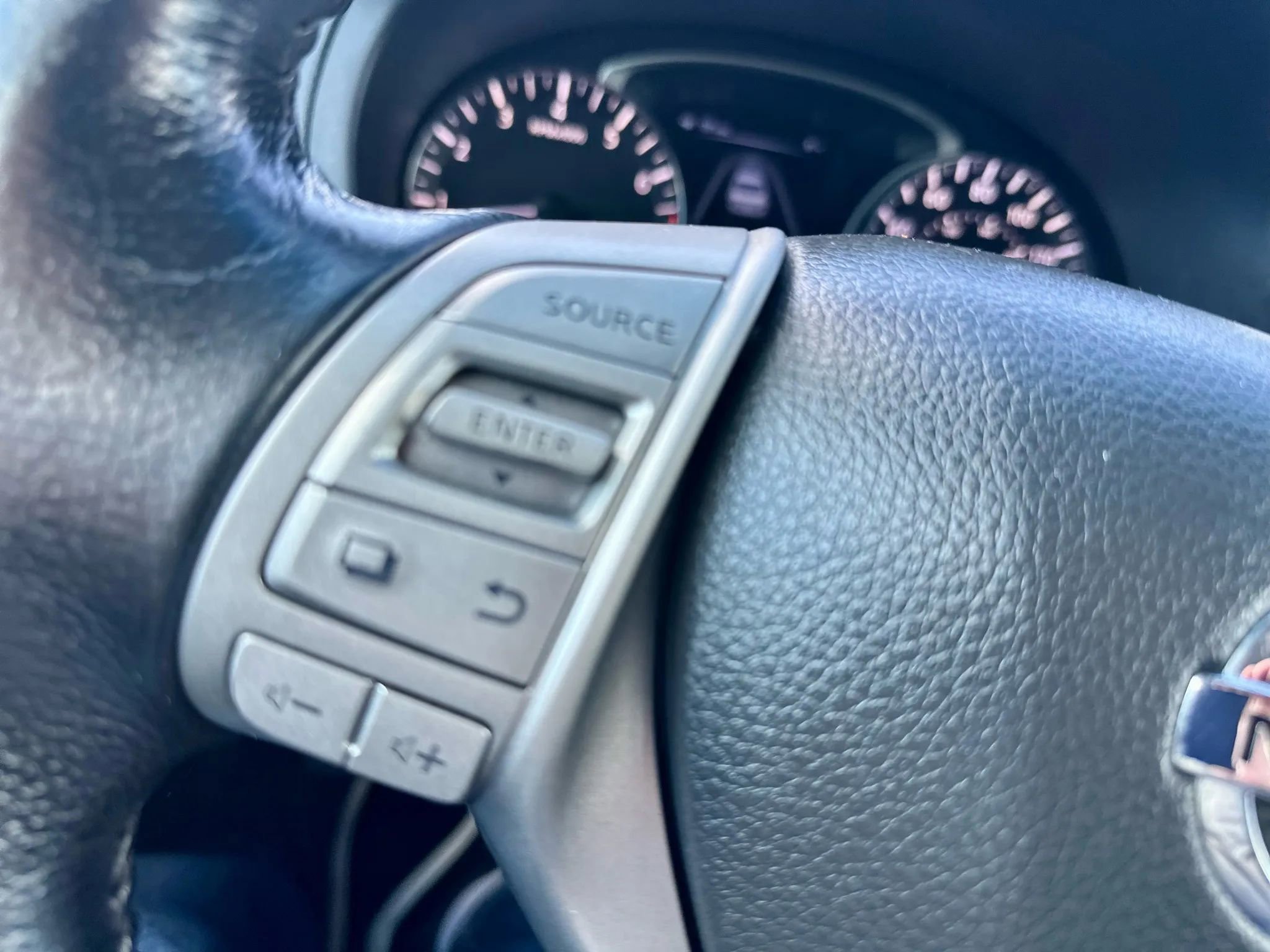 Used 2013 Nissan Altima 2.5 SV FWD image 18