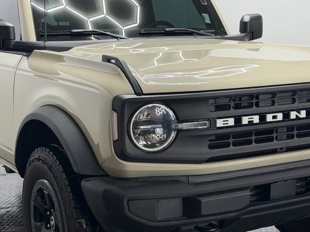 Used 2025 Ford Bronco 2-Door image 2