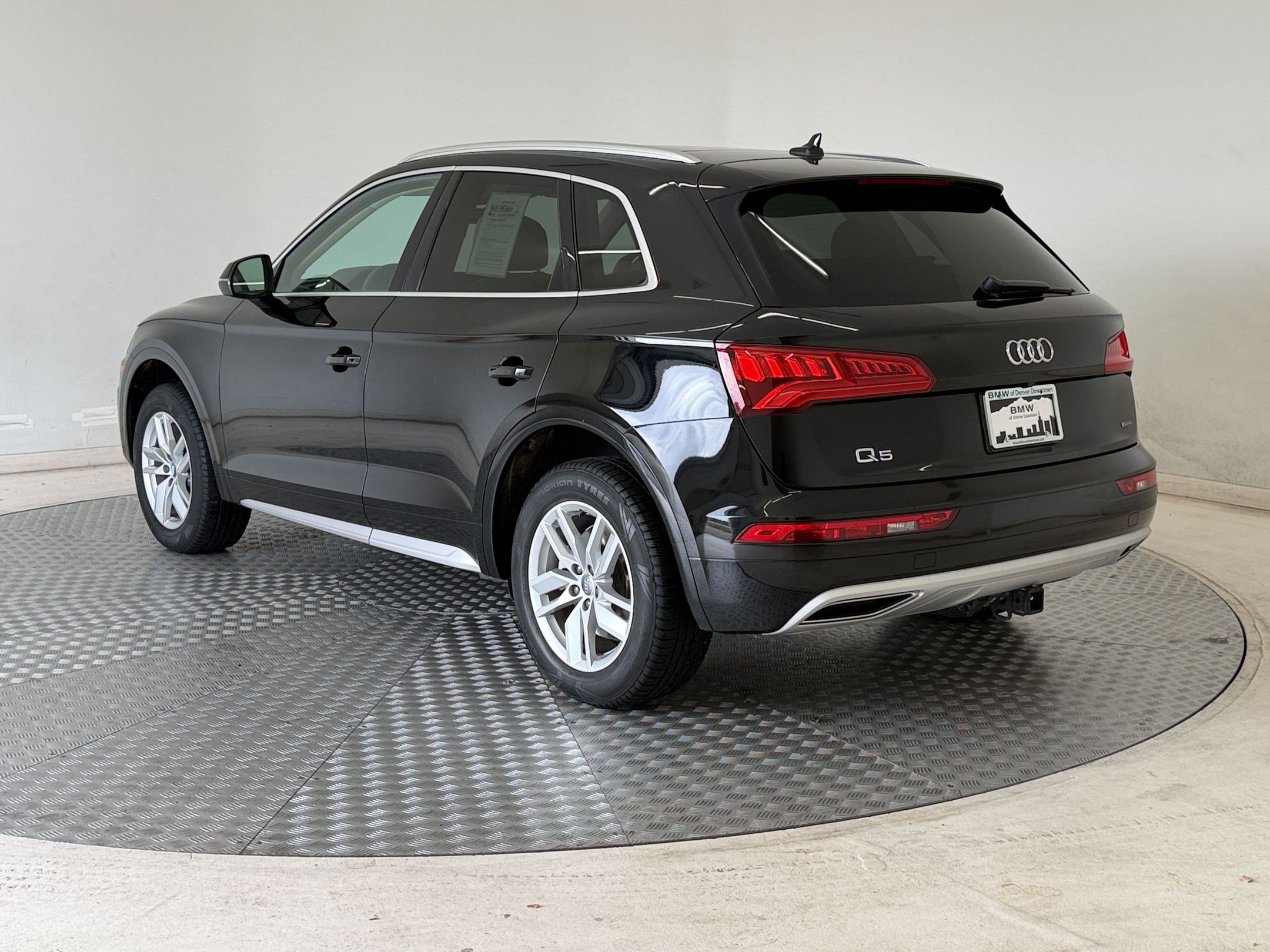 Used 2020 Audi Q5 2.0T Premium AWD/4WD image 3