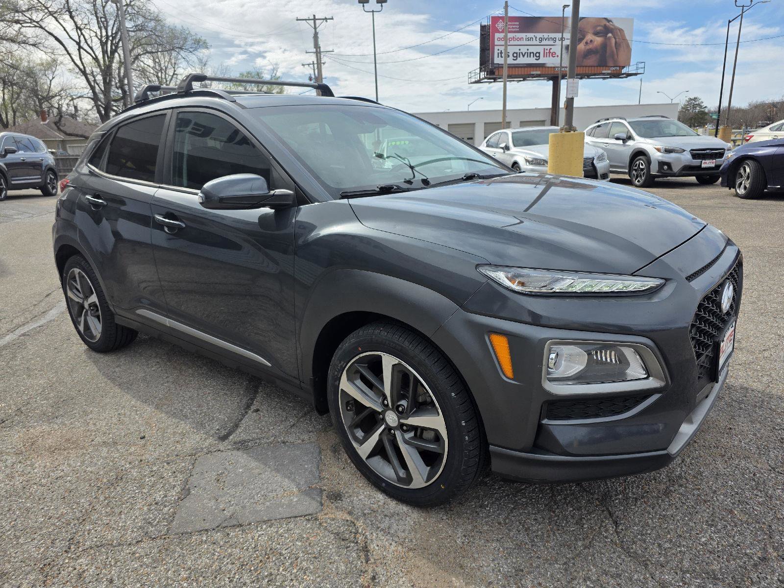 Used 2019 Hyundai Kona Ultimate FWD image 3