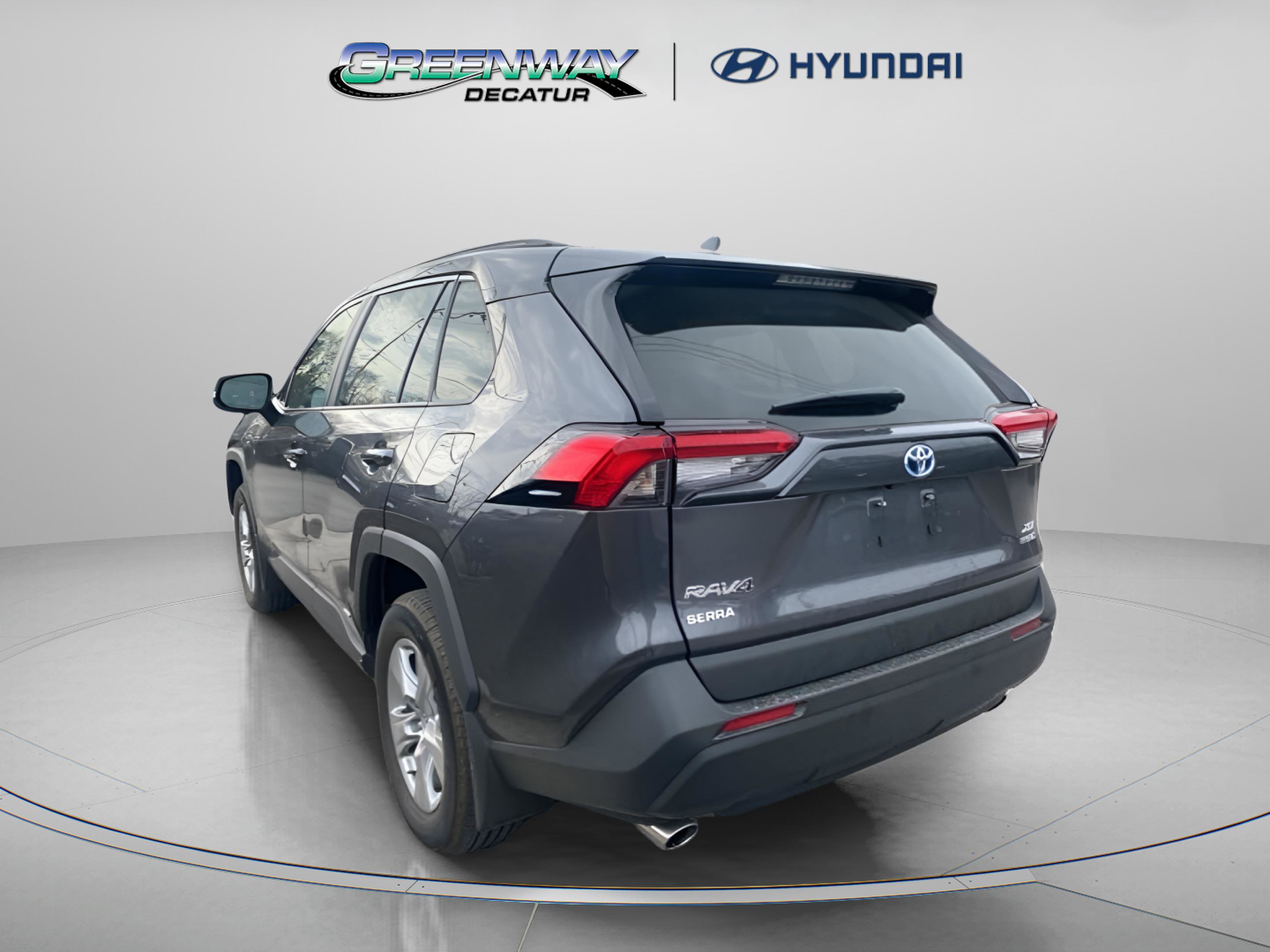 Used 2024 Toyota RAV4 XLE image 5