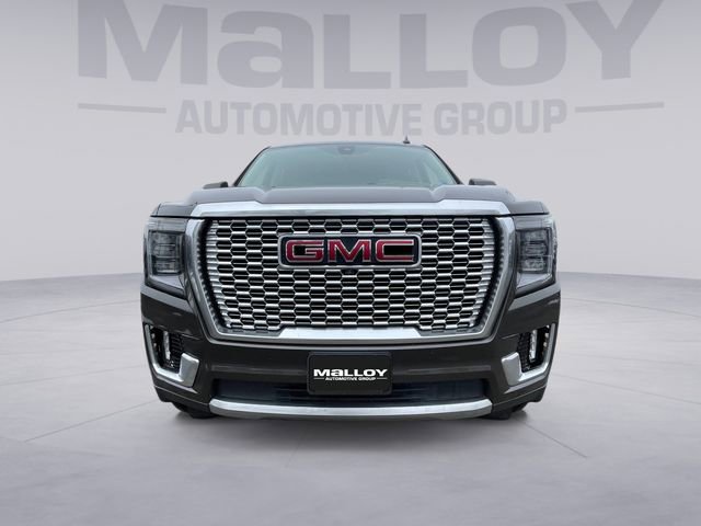 Used 2021 GMC Yukon Denali w/ Denali Premium Package image 8