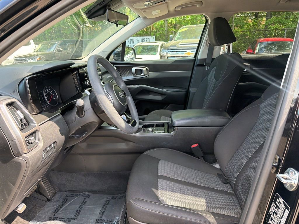 Used 2021 Kia Sorento LX FWD image 14