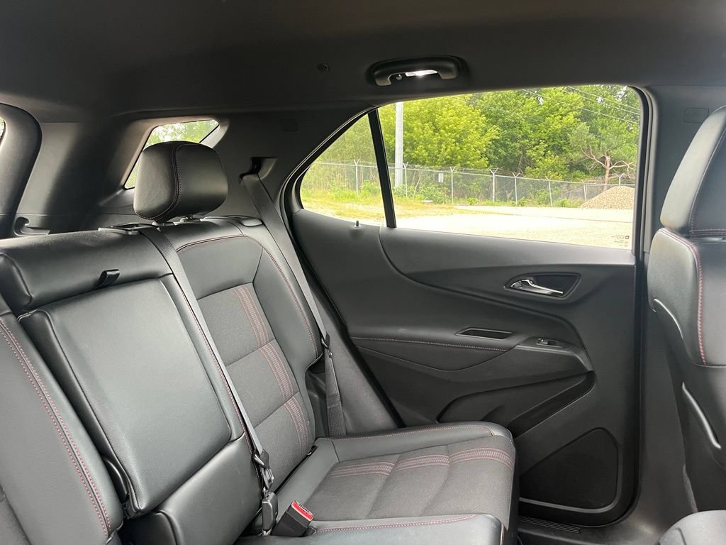Used 2024 Chevrolet Equinox RS AWD/4WD image 38