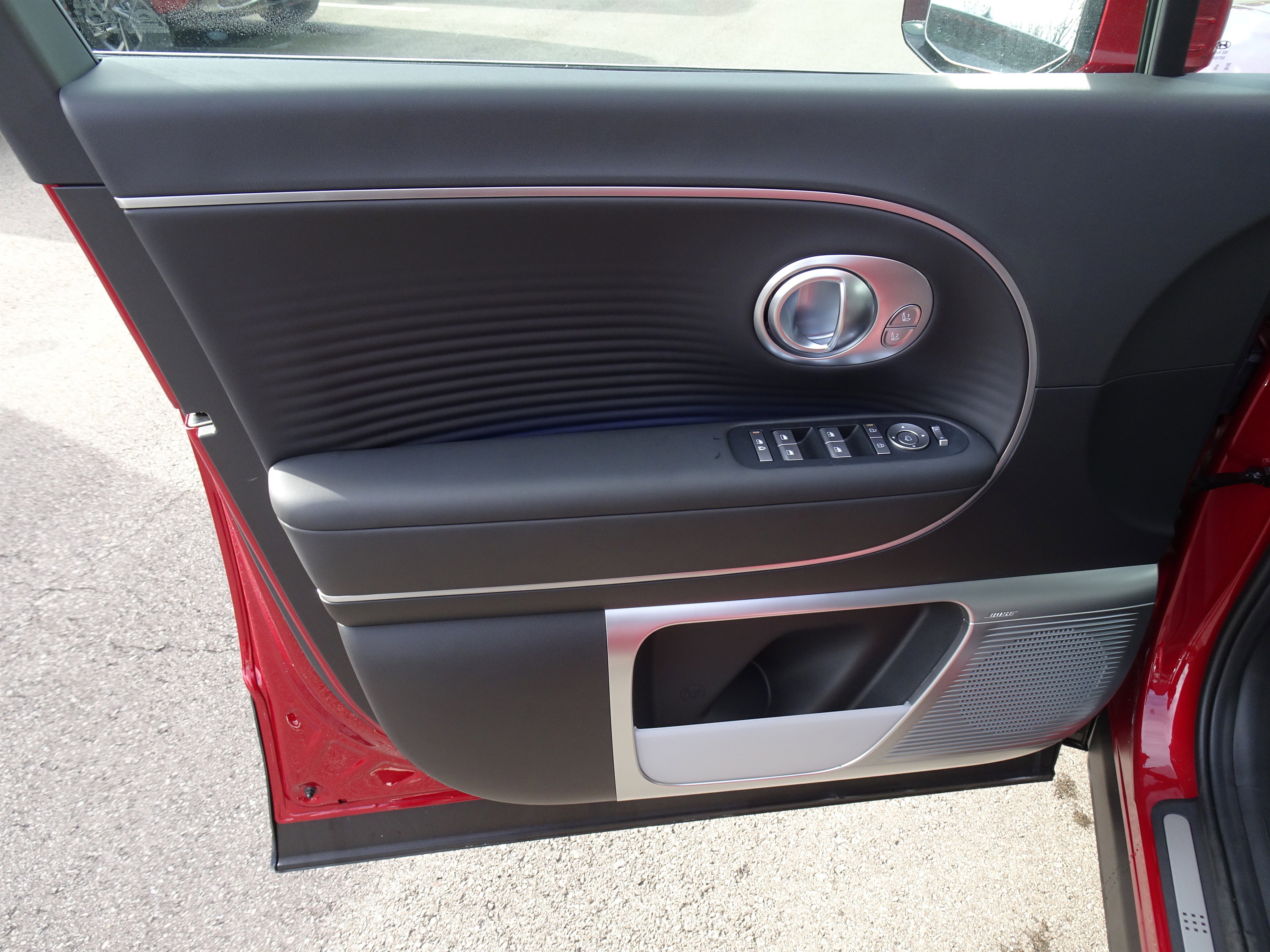 New 2026 Hyundai Ioniq 9 Limited w/ Tow & Go Package image 14