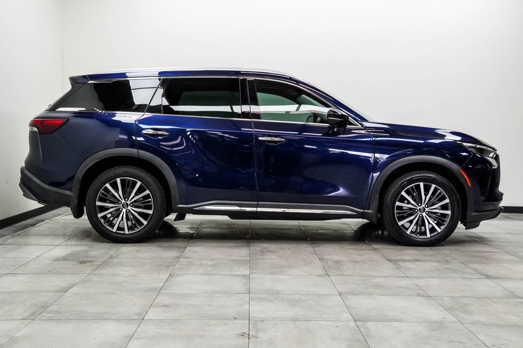 Used 2023 INFINITI QX60 Sensory w/ Vision Package AWD/4WD image 10