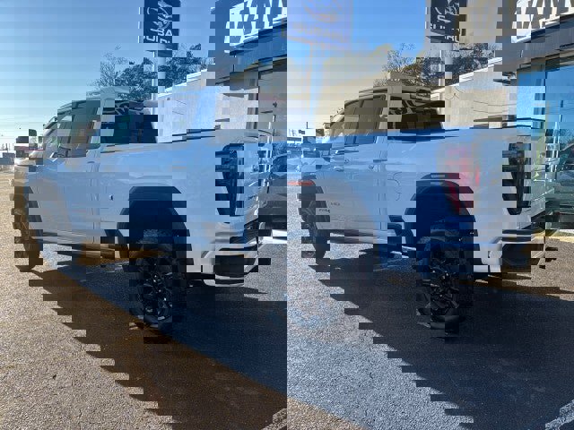 New 2025 GMC Sierra 2500 AT4 w/ AT4 Premium Plus Package image 2