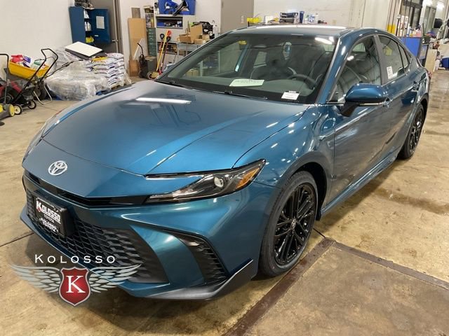 New 2026 Toyota Camry SE image 3