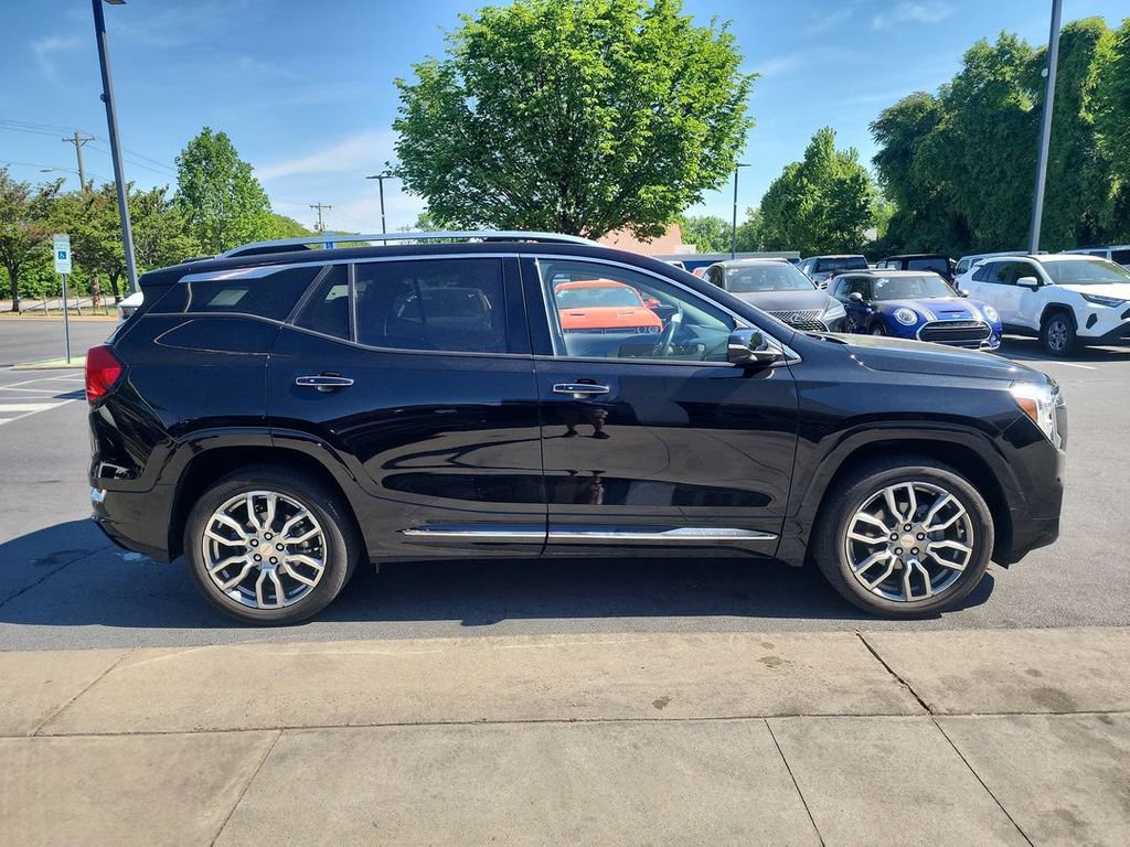 Certified 2022 GMC Terrain Denali AWD/4WD image 9