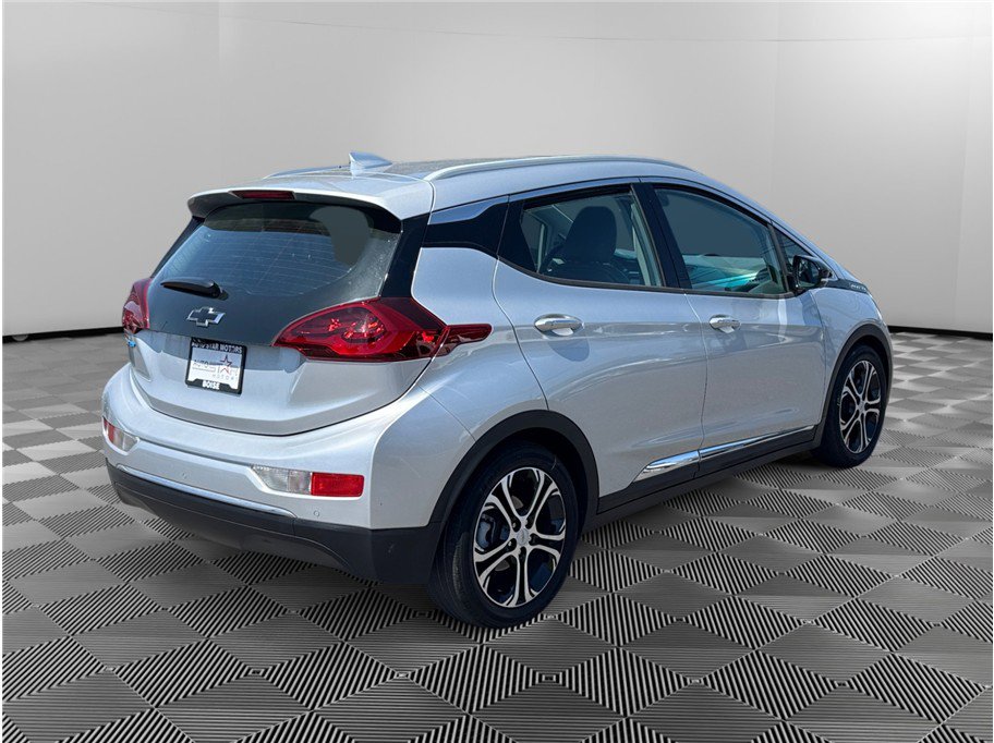 Used 2018 Chevrolet Bolt Premier w/ Driver Confidence II Package FWD image 5