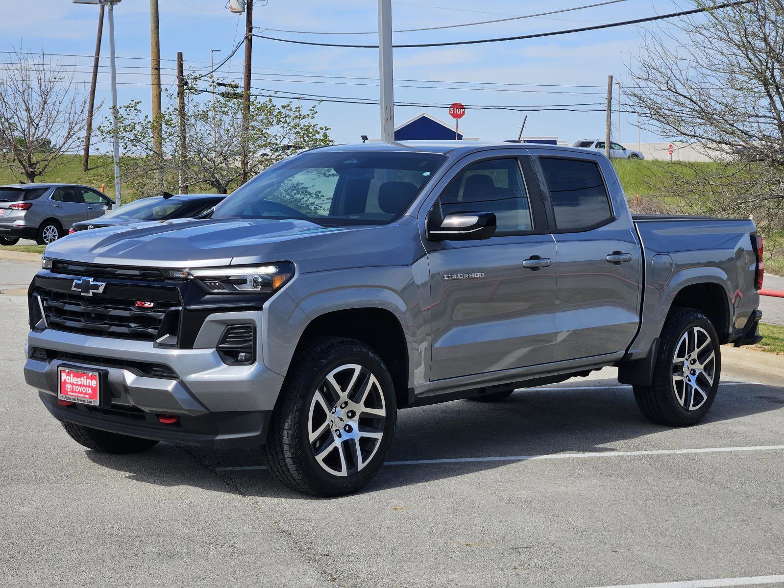 Used 2024 Chevrolet Colorado Z71 w/ Z71 Convenience Package 2 image 3
