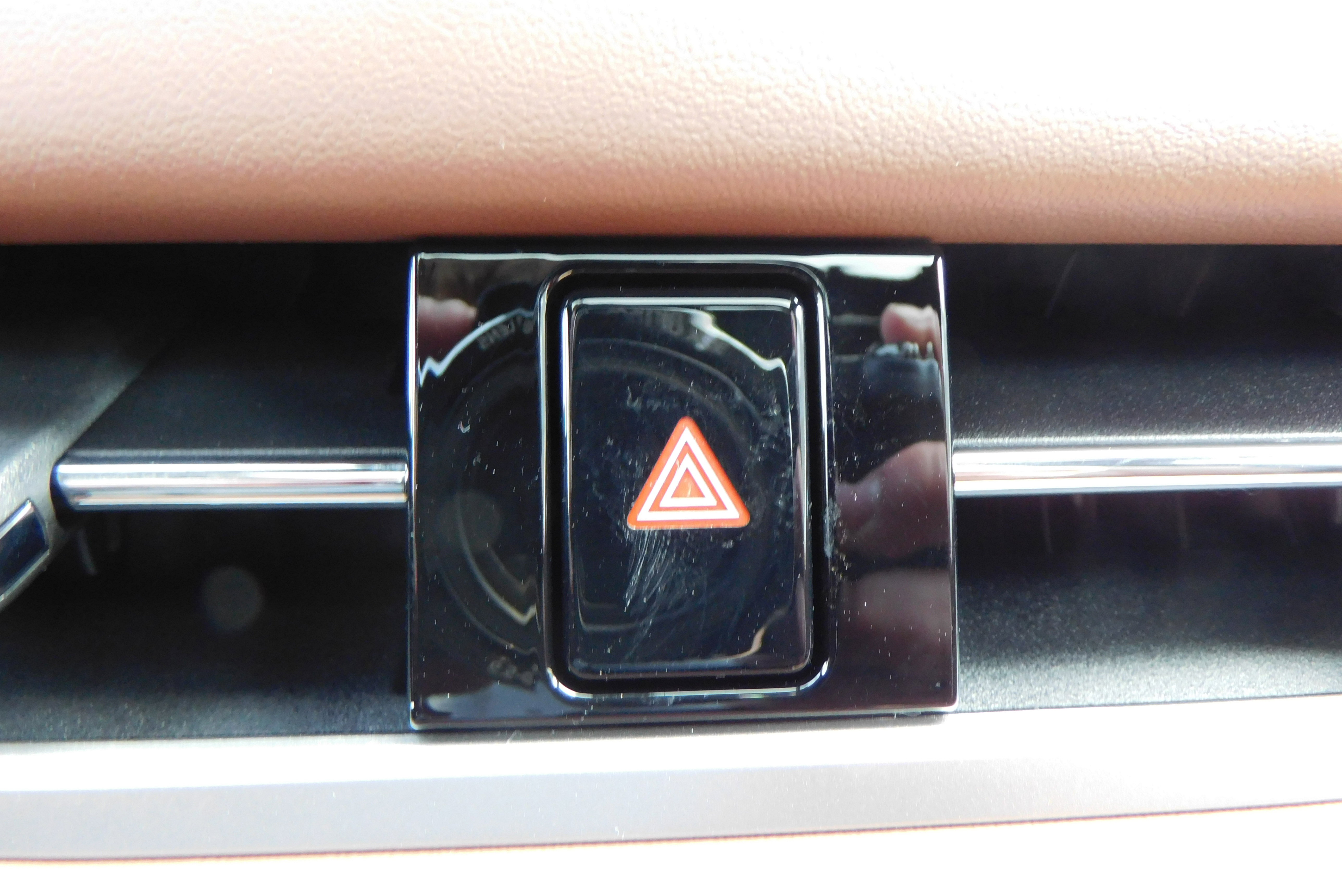 Used 2025 Mitsubishi Outlander SEL image 27