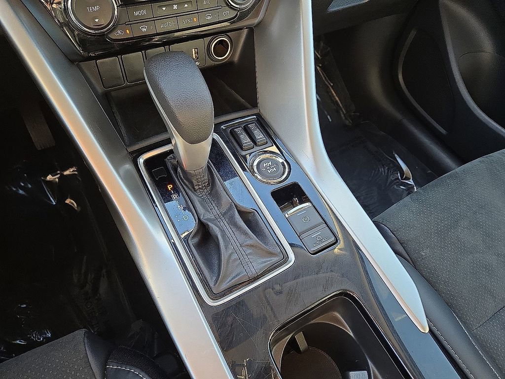 Used 2024 Mitsubishi Eclipse Cross SE image 31