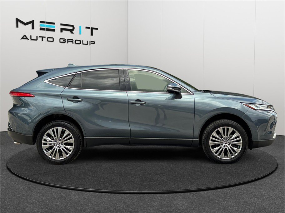 Used 2022 Toyota Venza Limited w/ Advanced Technology Package AWD/4WD image 10