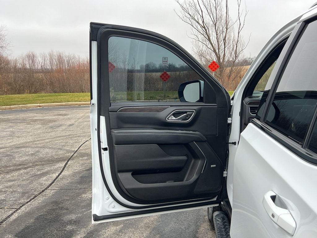 Used 2021 Chevrolet Tahoe Z71 image 13