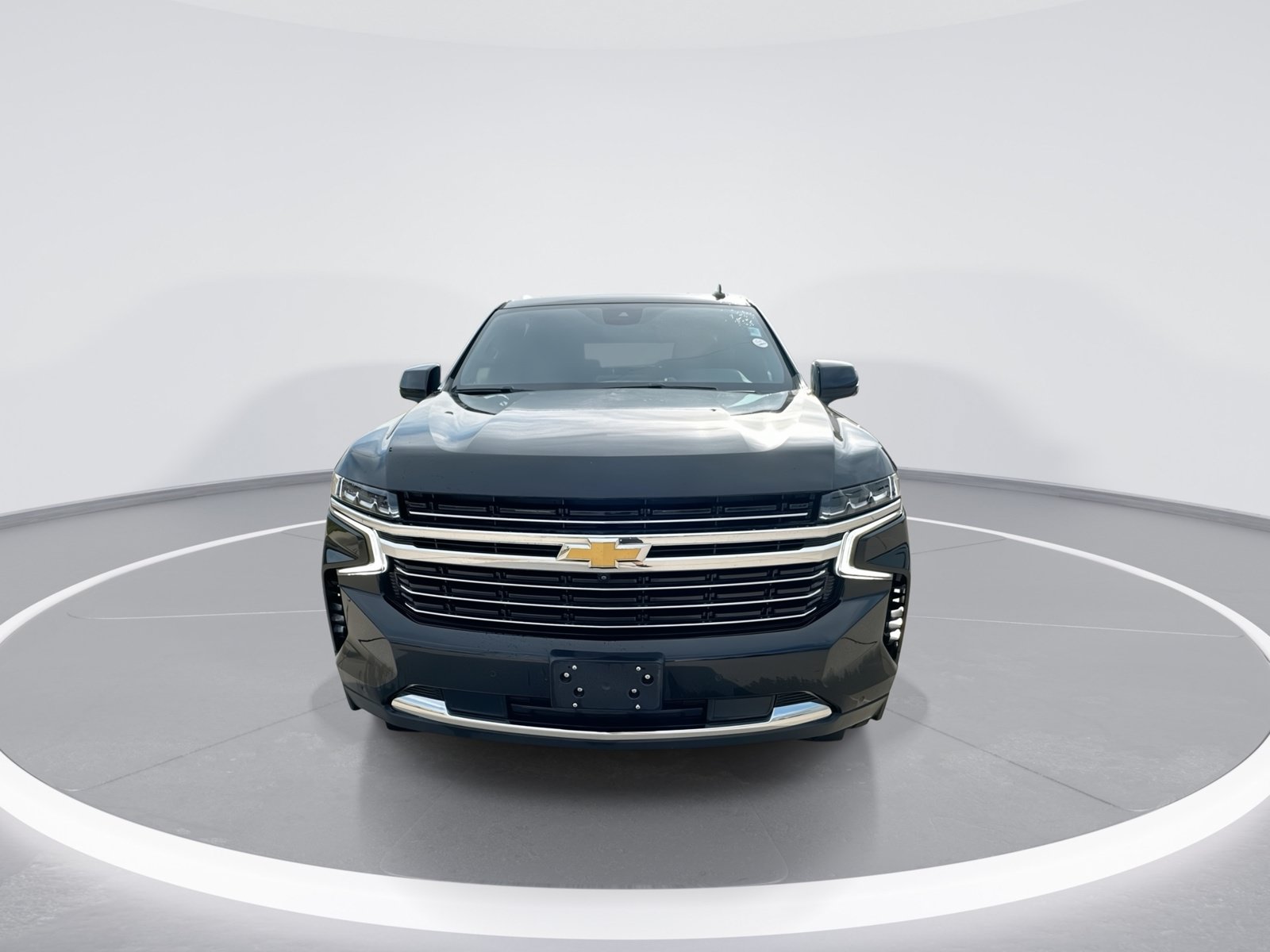 Certified 2023 Chevrolet Tahoe LT w/ Luxury Package AWD/4WD image 3