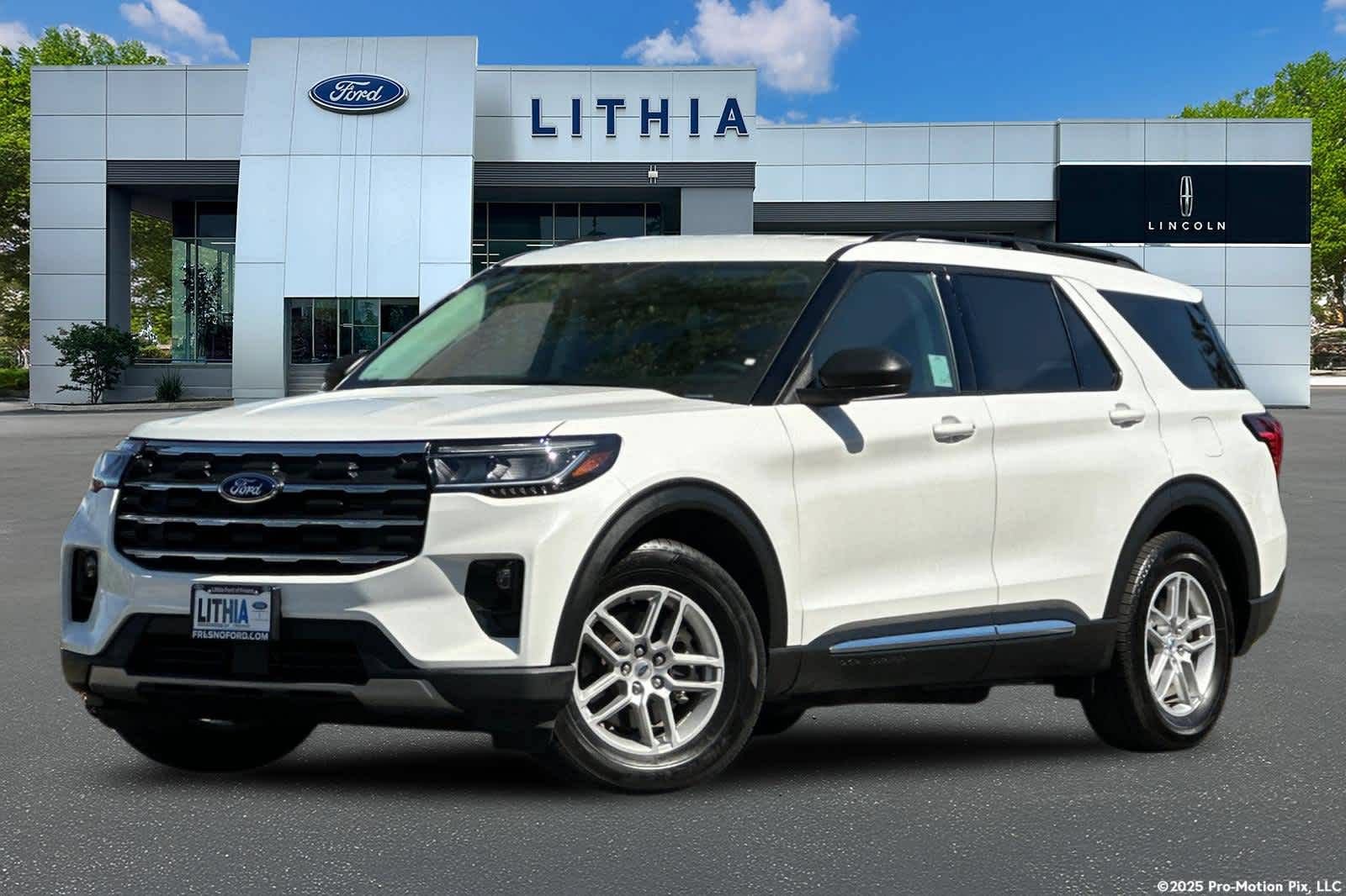 Certified 2025 Ford Explorer Active w/ Active Comfort Package RWD image 1