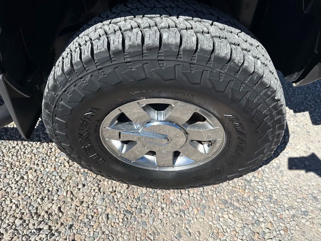 Used 2010 HUMMER H3 Alpha AWD/4WD image 33