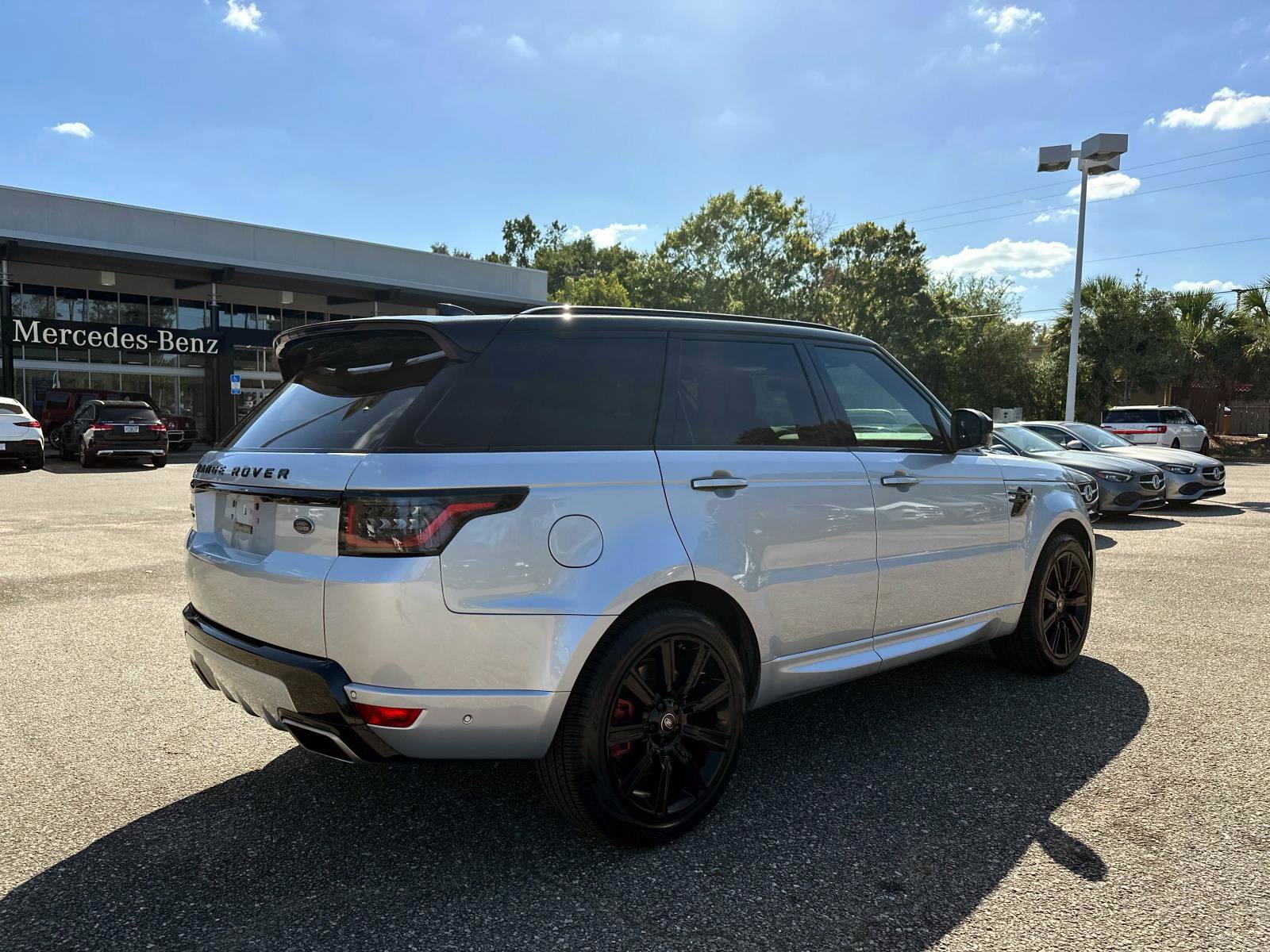 Used 2021 Land Rover Range Rover Sport HST image 5