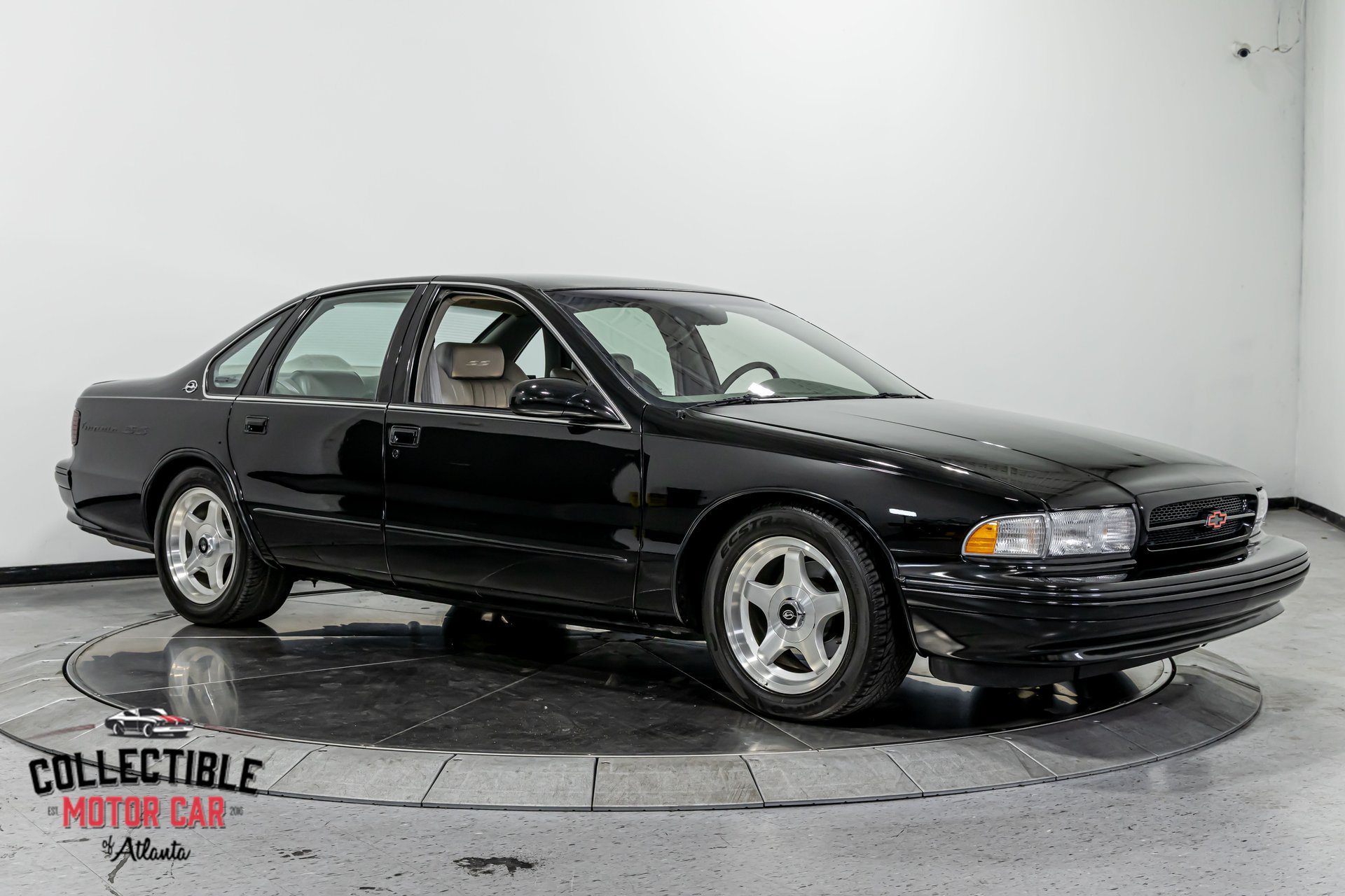 Used 1996 Chevrolet Impala SS RWD image 25