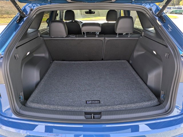 New 2026 Volkswagen Atlas Cross Sport SE image 13